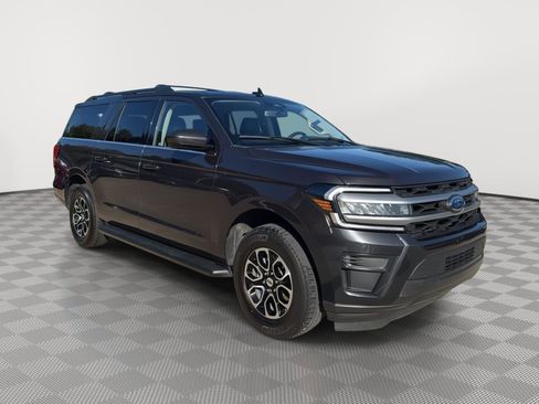 Used 2024 Ford Expedition Max XLT image 7