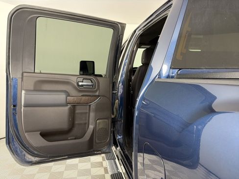 Used 2020 GMC Sierra 3500 Denali w/ Denali Ultimate Package image 12