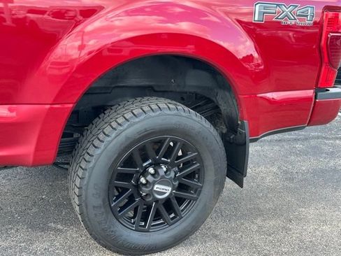 Used 2022 Ford F350 Lariat w/ Black Appearance Package AWD/4WD image 7