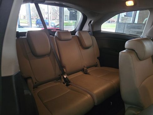 Used 2018 Honda Odyssey EX-L image 17