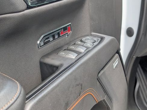 Used 2022 GMC Sierra 1500 AT4 w/ AT4 Premium Package AWD/4WD image 16