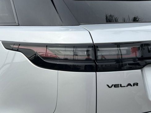 Used 2024 Land Rover Range Rover Velar S image 10