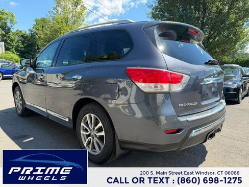 Used 2014 Nissan Pathfinder SL w/ SL Premium Package AWD/4WD image 5