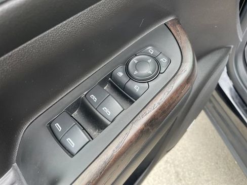 Used 2023 GMC Acadia Denali w/ Denali Technology Package AWD/4WD image 21