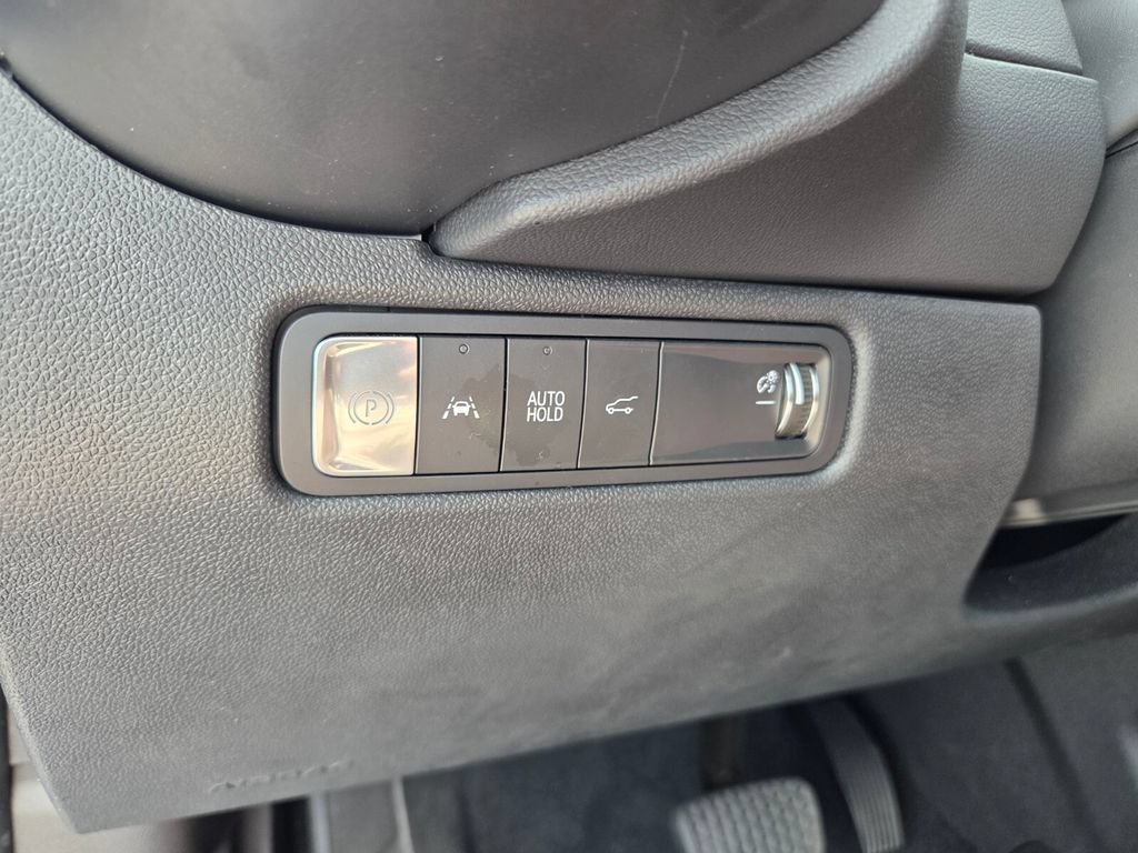 Used 2024 Chevrolet Equinox EV RS w/ LPO, Trailering Package FWD image 24