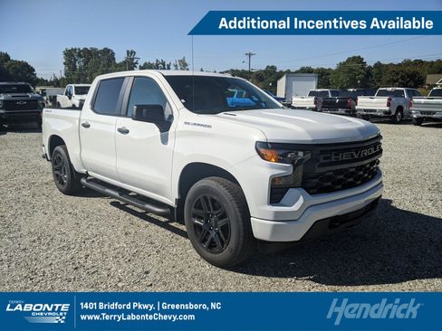 New 2026 Chevrolet Silverado 1500 Custom image 1