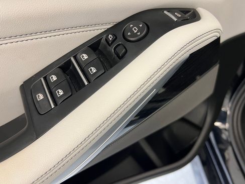 Used 2024 BMW X5 xDrive40i w/ M Sport Package image 22