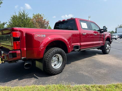 Used 2025 Ford F350 Platinum w/ Platinum Plus Package AWD/4WD image 9