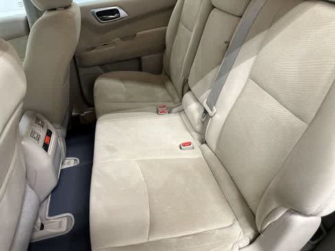 Used 2015 Nissan Pathfinder S FWD image 11