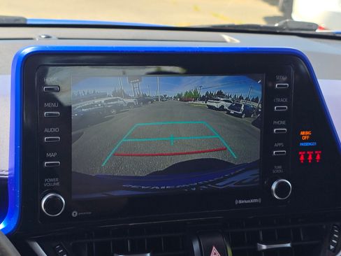 Used 2021 Toyota C-HR XLE FWD image 30