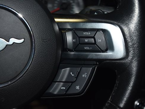 Used 2017 Ford Mustang Coupe image 9