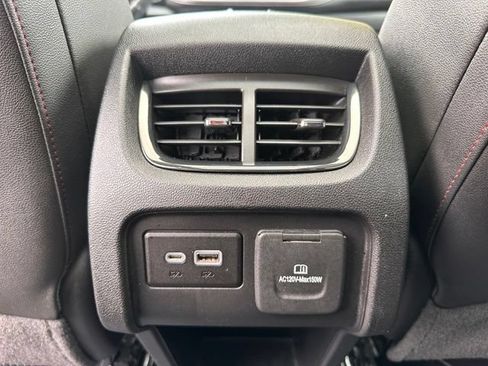 Used 2019 Chevrolet Blazer RS w/ Sun and Wheels Package AWD/4WD image 13