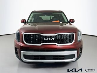 Certified 2024 Kia Telluride EX w/ EX Captain's Chair Package video 2