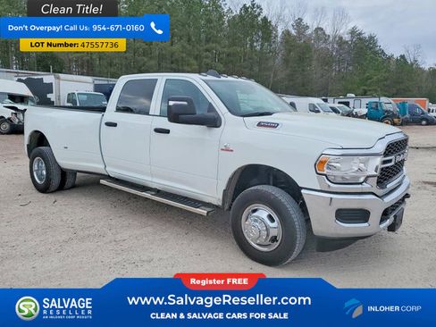 Used 2024 RAM 3500 Tradesman w/ Chrome Appearance Group AWD/4WD image 5