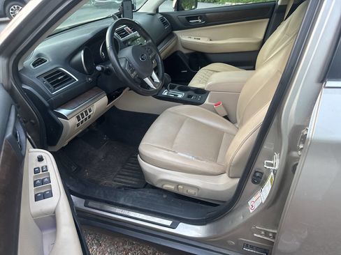 Used 2015 Subaru Outback 2.5i Limited AWD/4WD image 7