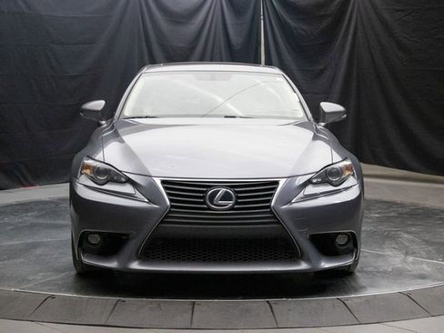 Used 2016 Lexus IS 300 AWD image 4