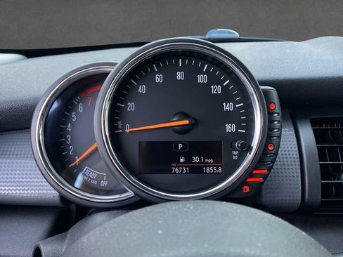 Used 2016 MINI Cooper 4-Door Hardtop FWD image 12
