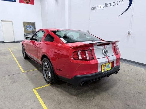 Used 2010 Ford Mustang Shelby GT500 RWD image 5