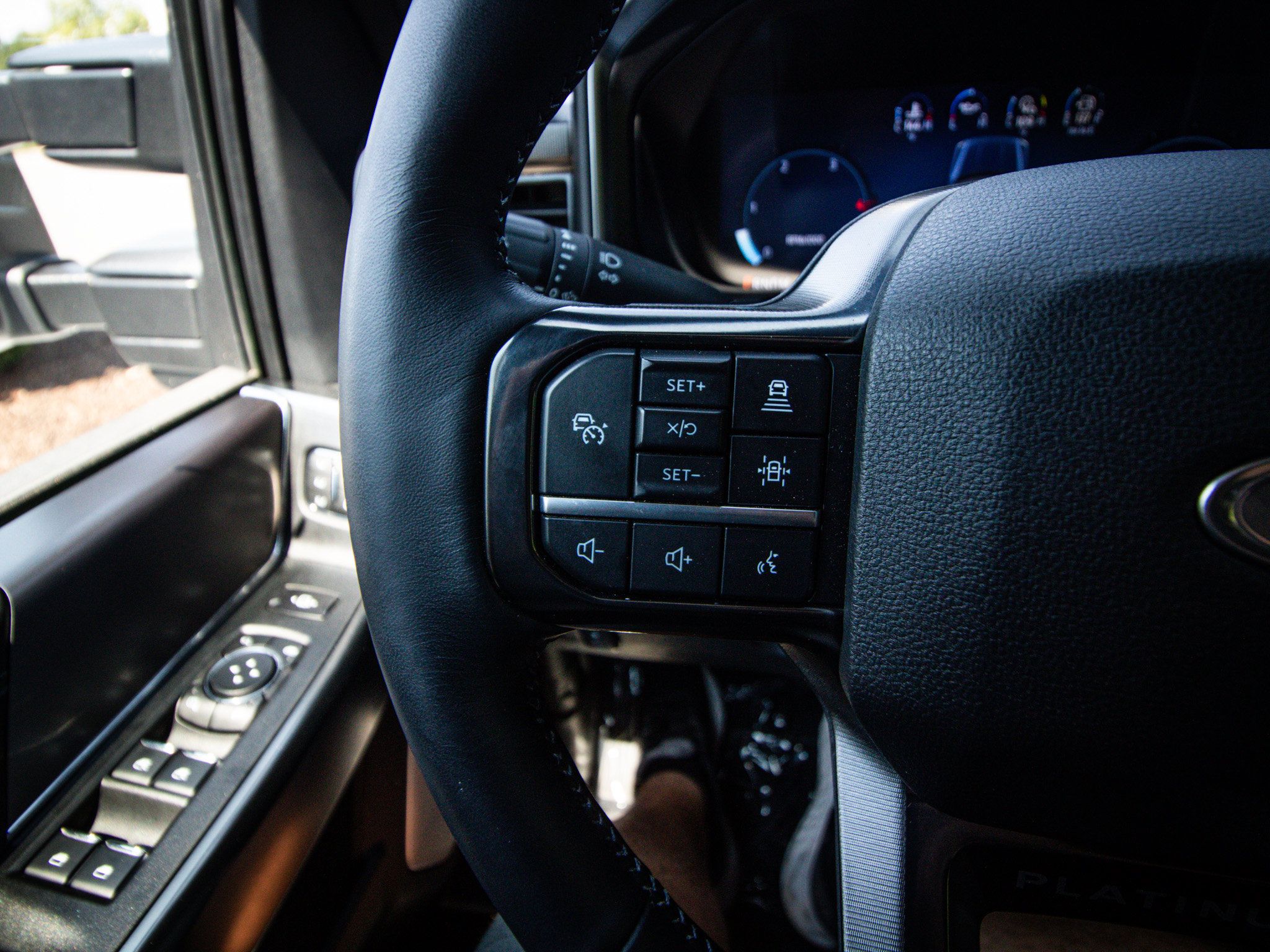 Used 2026 Ford F350 Platinum AWD/4WD image 19