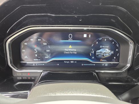 Certified 2022 Chevrolet Silverado 1500 LT AWD/4WD image 23
