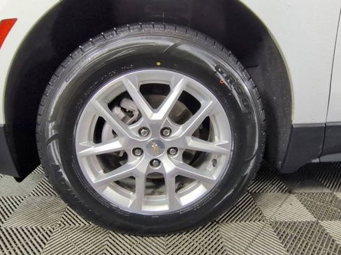 Certified 2024 Chevrolet Equinox LT AWD/4WD image 11