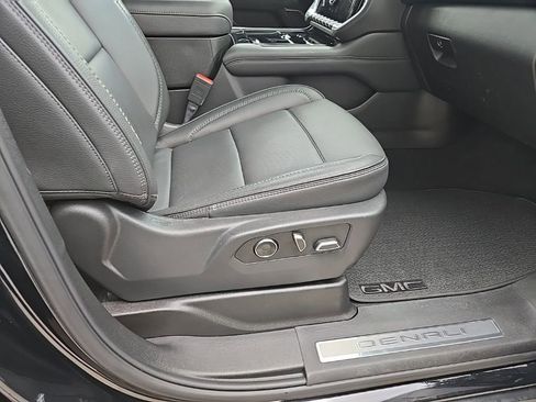 Used 2025 GMC Yukon Denali image 78