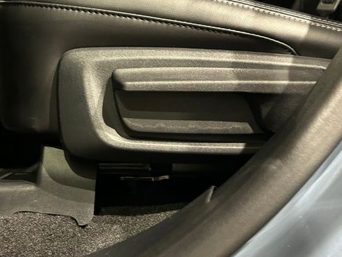 Used 2024 Ford Escape SE image 44