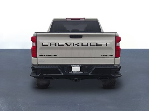 New 2026 Chevrolet Silverado 1500 Custom Trail Boss w/ Dark Appearance Package image 6