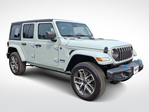 Used 2024 Jeep Wrangler Unlimited w/ Convenience Group AWD/4WD image 1