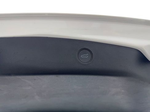 Used 2023 Tesla Model 3 Standard Range image 78