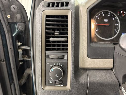 Used 2011 RAM 1500 2WD Regular Cab image 20