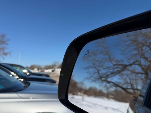 Used 2020 Ford Ranger XLT w/ Equipment Group 301A Mid image 28