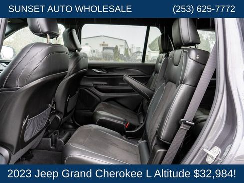Used 2023 Jeep Grand Cherokee L Altitude image 76