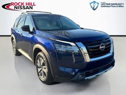 Used 2023 Nissan Pathfinder SL