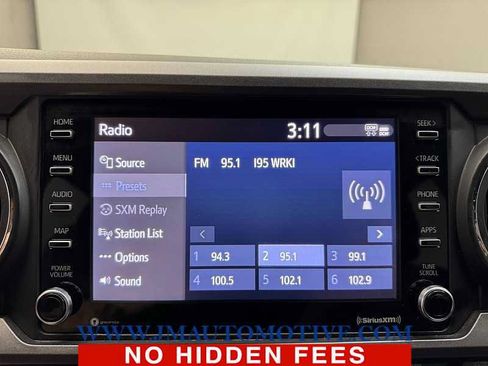 Used 2021 Toyota Tacoma TRD Sport w/ Technology Package AWD/4WD image 22