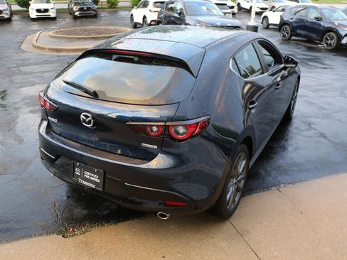 Certified 2025 MAZDA MAZDA3 s FWD image 4