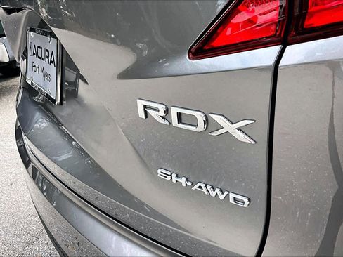 Certified 2025 Acura RDX SH-AWD w/ Technology Package image 10