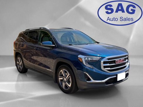 Used 2020 GMC Terrain SLT w/ Preferred Package FWD image 2