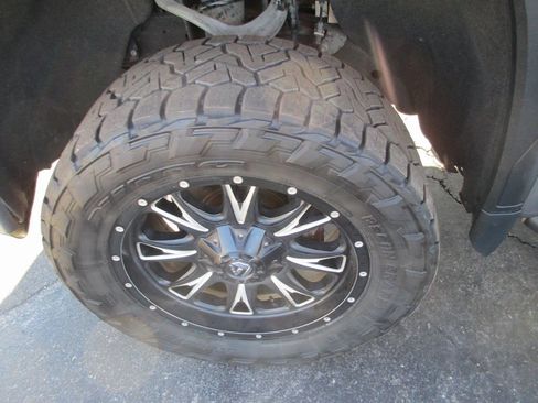 Used 2020 GMC Sierra 1500 AT4 w/ AT4 Premium Package image 13