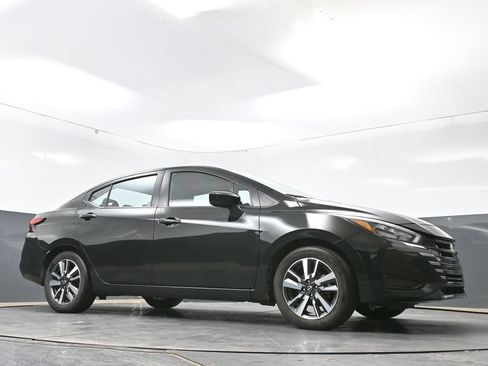 Used 2025 Nissan Versa SV FWD image 50
