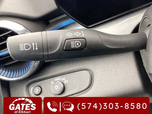 Used 2025 Chevrolet Trax LT FWD image 23