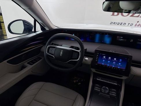 New 2026 Lincoln Nautilus Premier AWD/4WD image 24