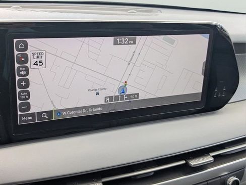 Used 2025 Hyundai Palisade SEL FWD image 17