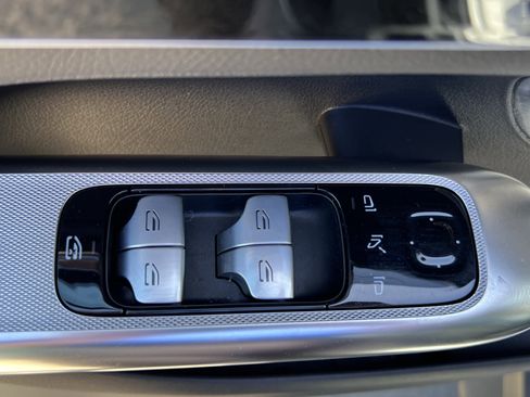 Certified 2025 Mercedes-Benz GLC 300 4MATIC image 15