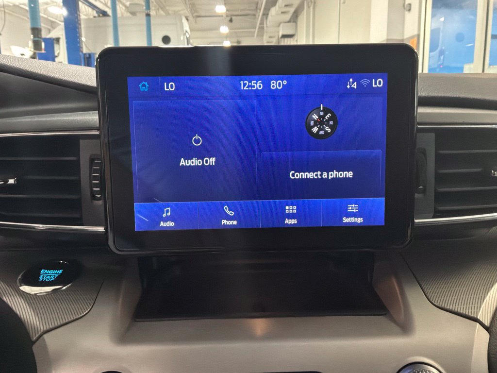 Used 2023 Ford Explorer XLT w/ Equipment Group 202A AWD/4WD image 4
