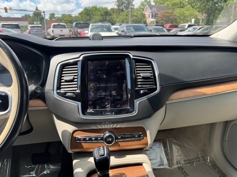 Used 2016 Volvo XC90 T6 Inscription image 22