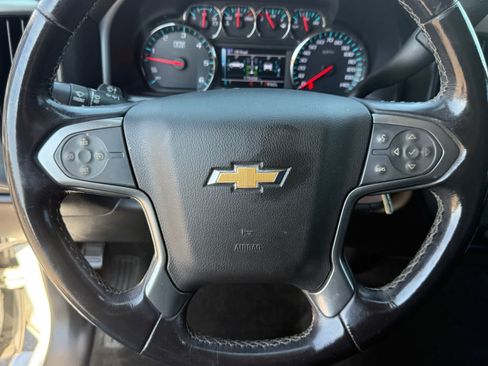 Used 2018 Chevrolet Silverado 1500 LT w/ LT Eassist Package AWD/4WD image 15