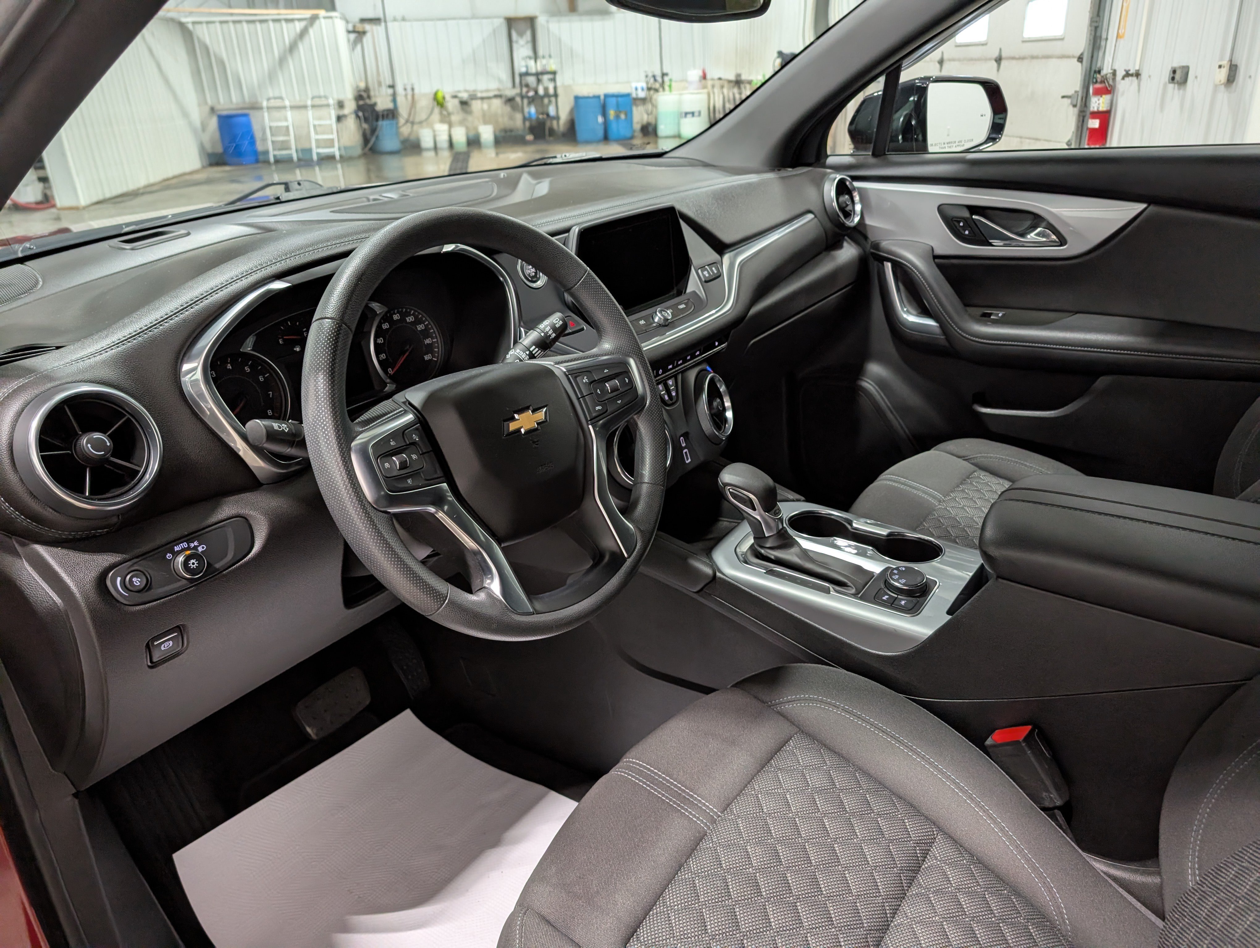 Used 2021 Chevrolet Blazer LT AWD/4WD image 13