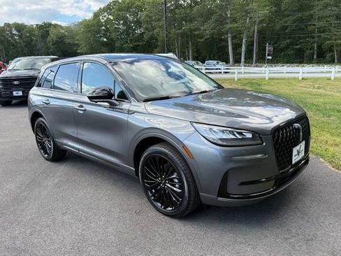 Used 2023 Lincoln Corsair AWD w/ Equipment Group 101A image 9