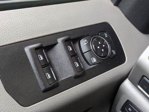 Used 2018 Ford F150 Lariat w/ Equipment Group 502A Luxury AWD/4WD image 14